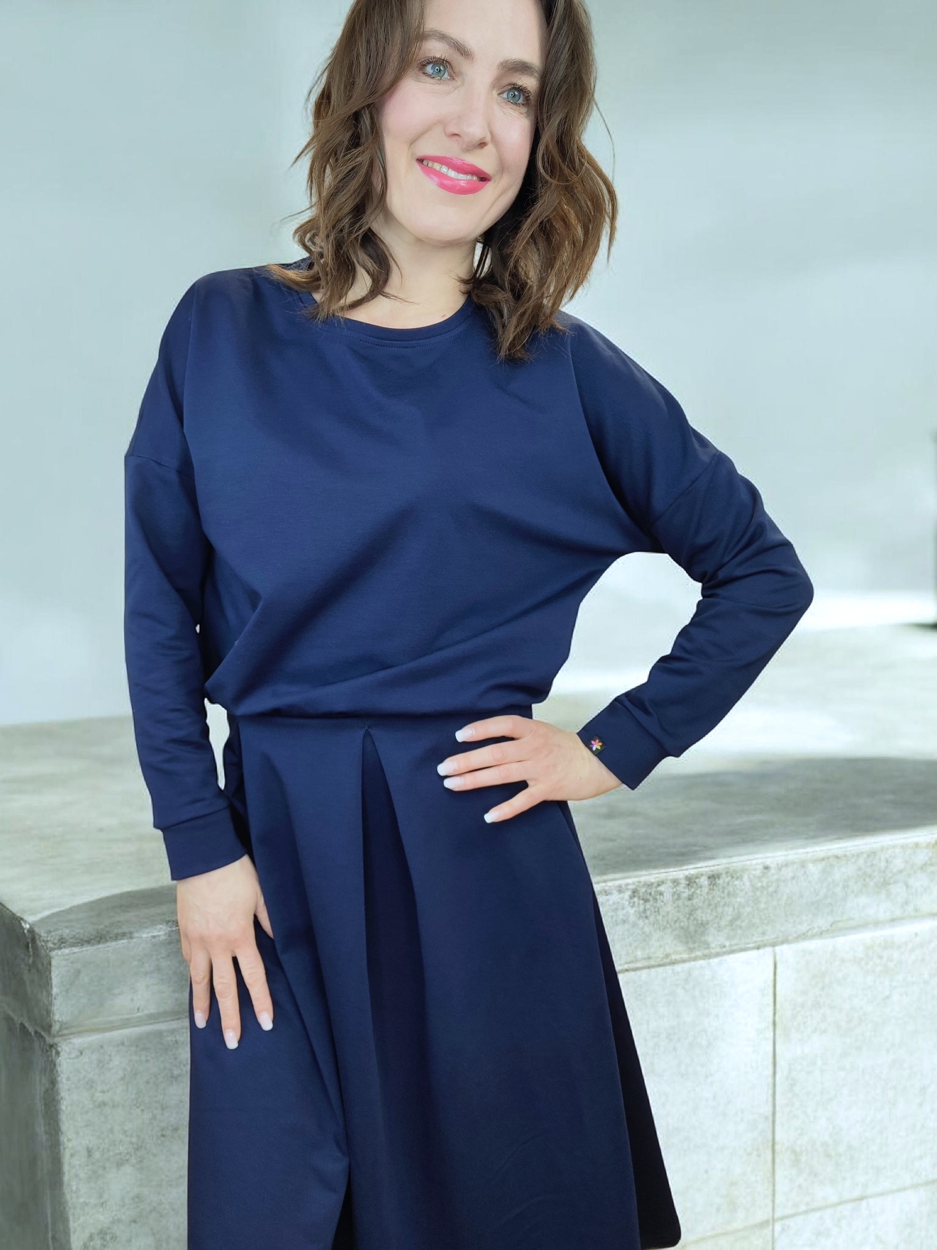 dámská modrá mikina Elodie k sukni ležérně elegantní ženský styl